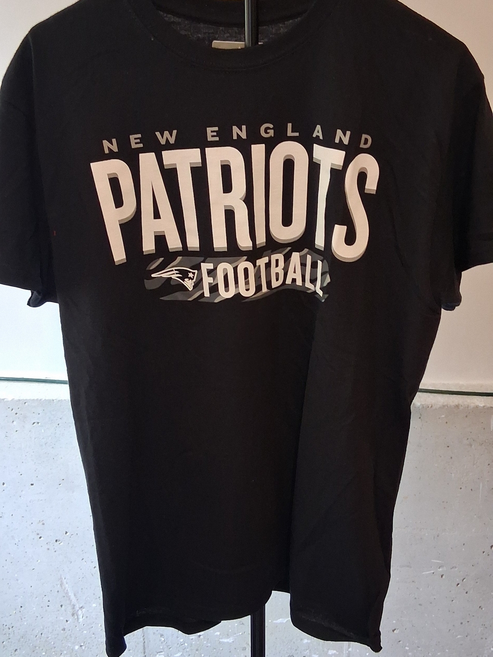 NFL New England Patriots Black Graphic Tee
